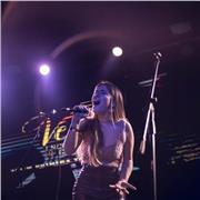 Clases de canto online para todas las edades . La clase tiene una duración de 45 minutos y un valor de 10.000 la clase